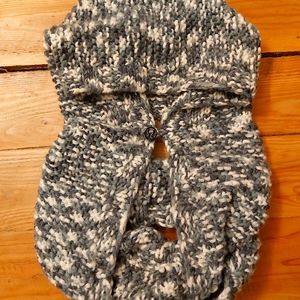 Lululemon hickey hider